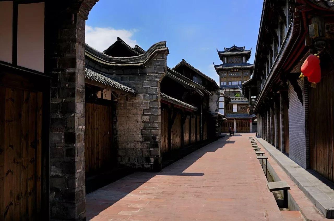 南斯拉夫：没有北约这个“欧洲搅屎棍”，兄弟们一样会分开